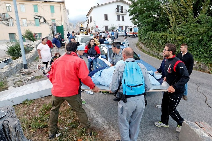 В Италии объявлен национальный траур по жертвам землетрясения - ảnh 1